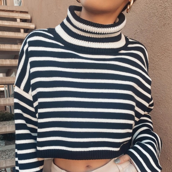 Zara Black and White Turtleneck Sweater with Stripes - Picture 2 of 10